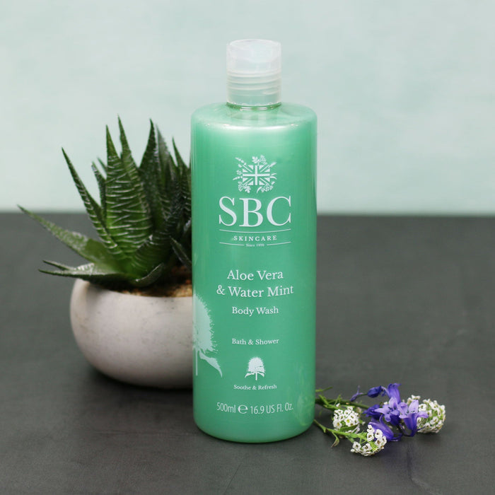 Gel doccia all'aloe vera e menta acquatica